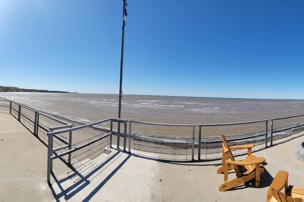 Villa Calypso Avec Vue Sur La Baie De Ste-Luce Сент-Люс-сюр-Мер Экстерьер фото
